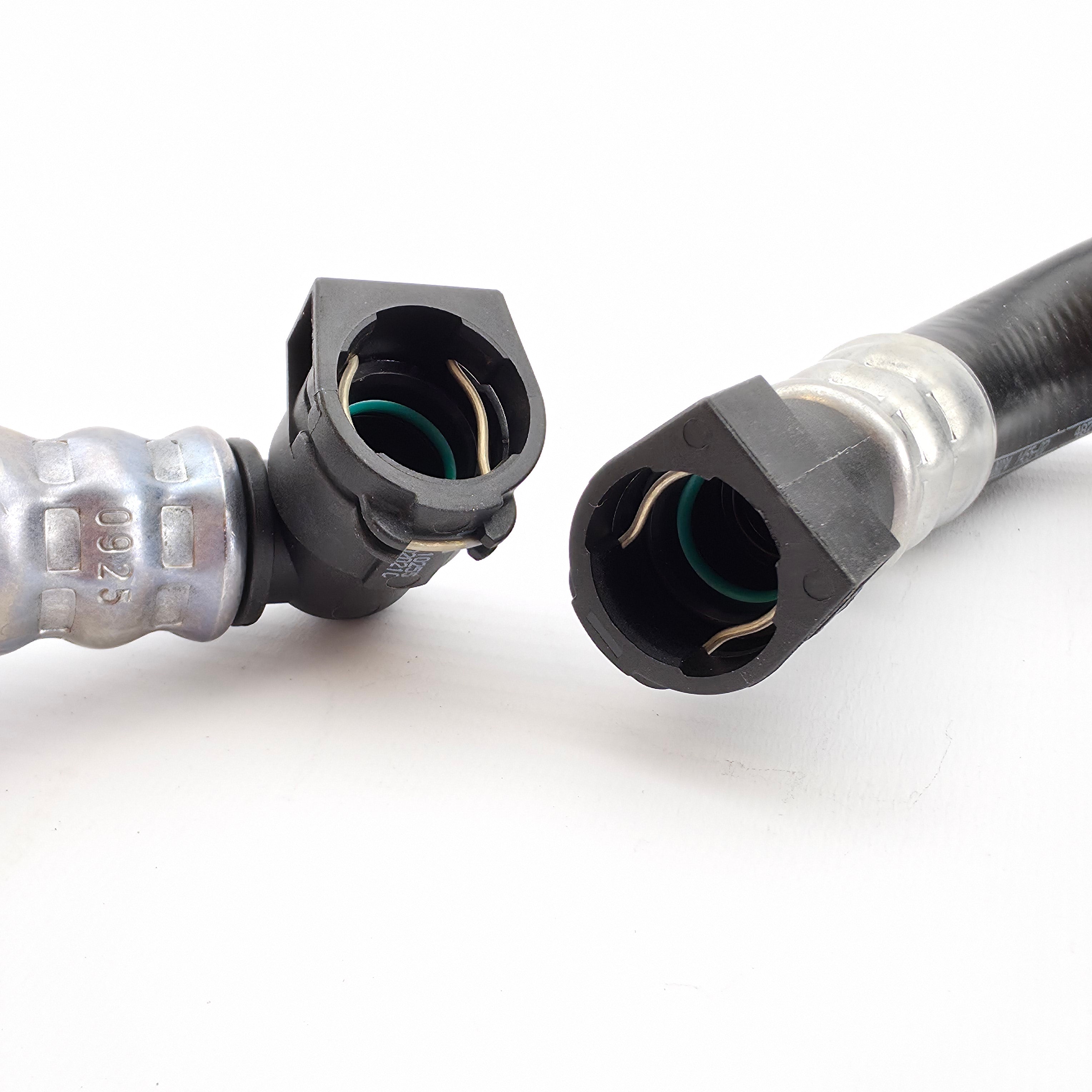 BMW Oil cooling pipe outlet 17227583164