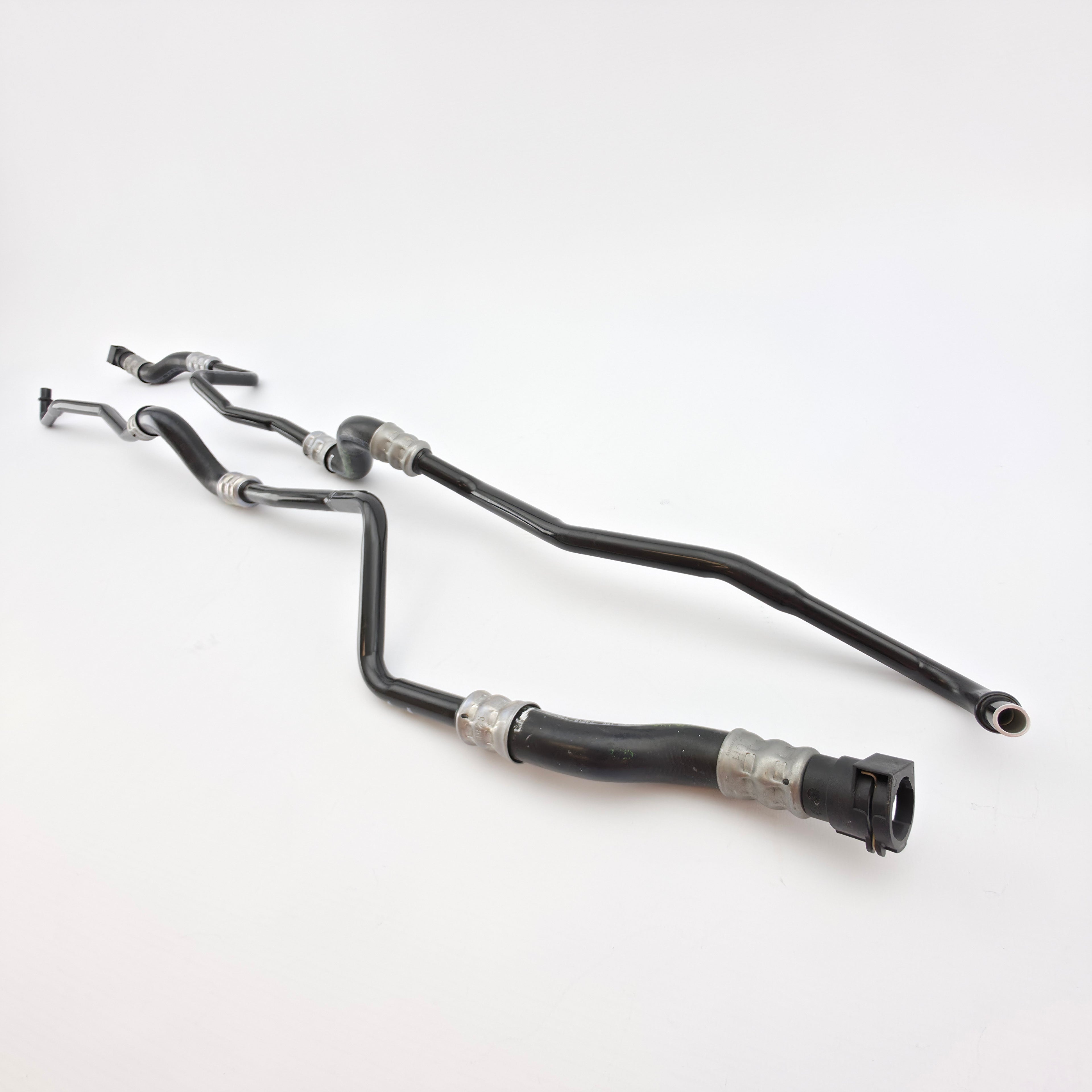 BMW Oil cooling pipe inlet 17227583187
