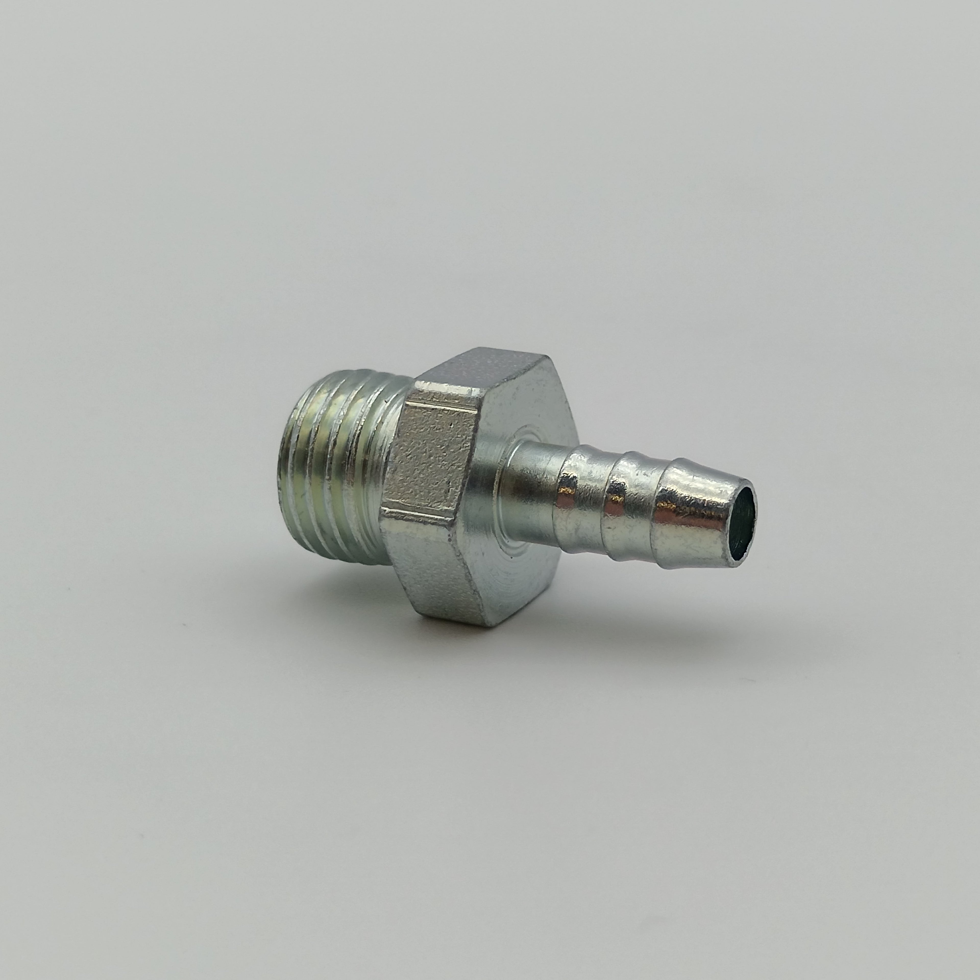 Nipple with external thread