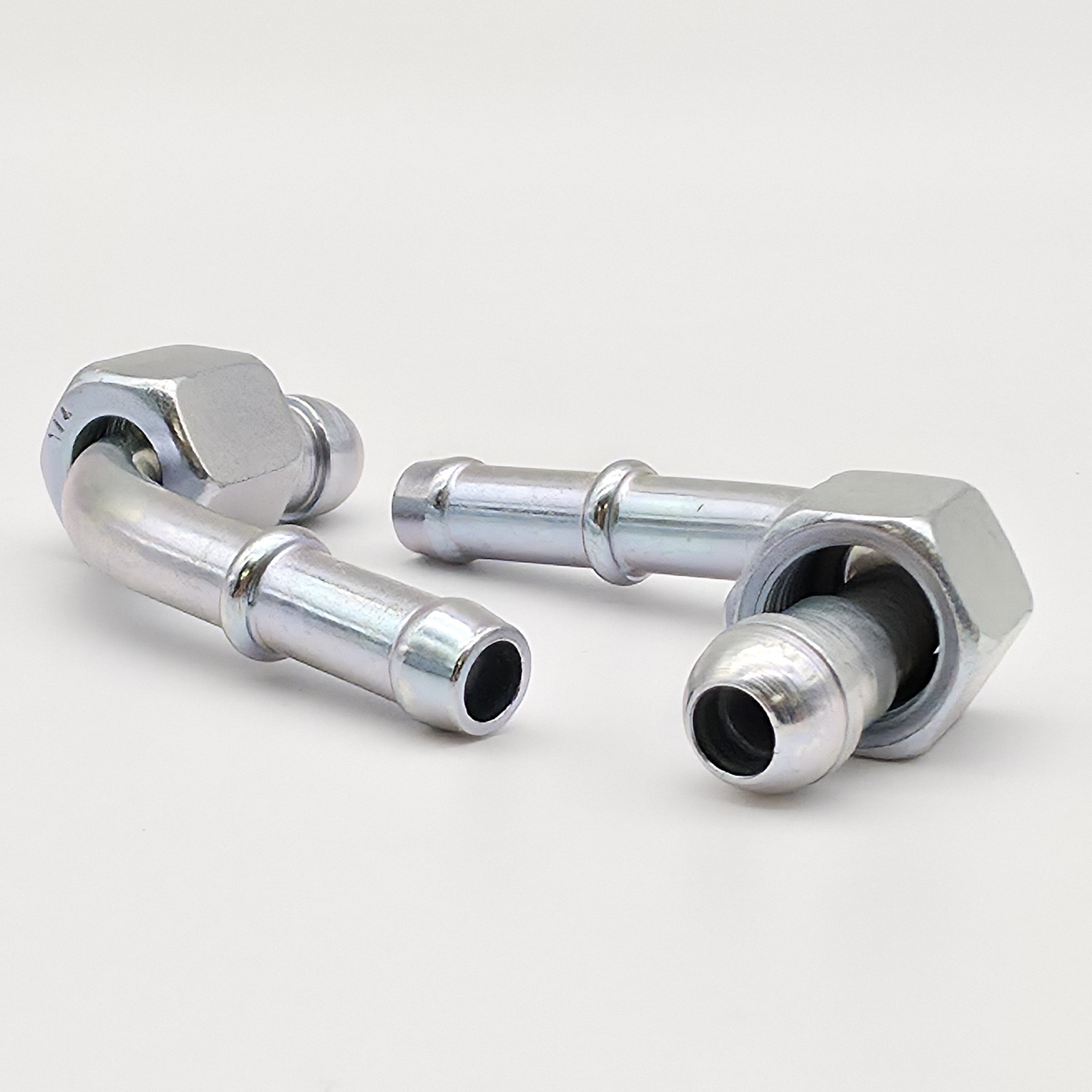 Bent Tube 90° with BSP Swivel Nut