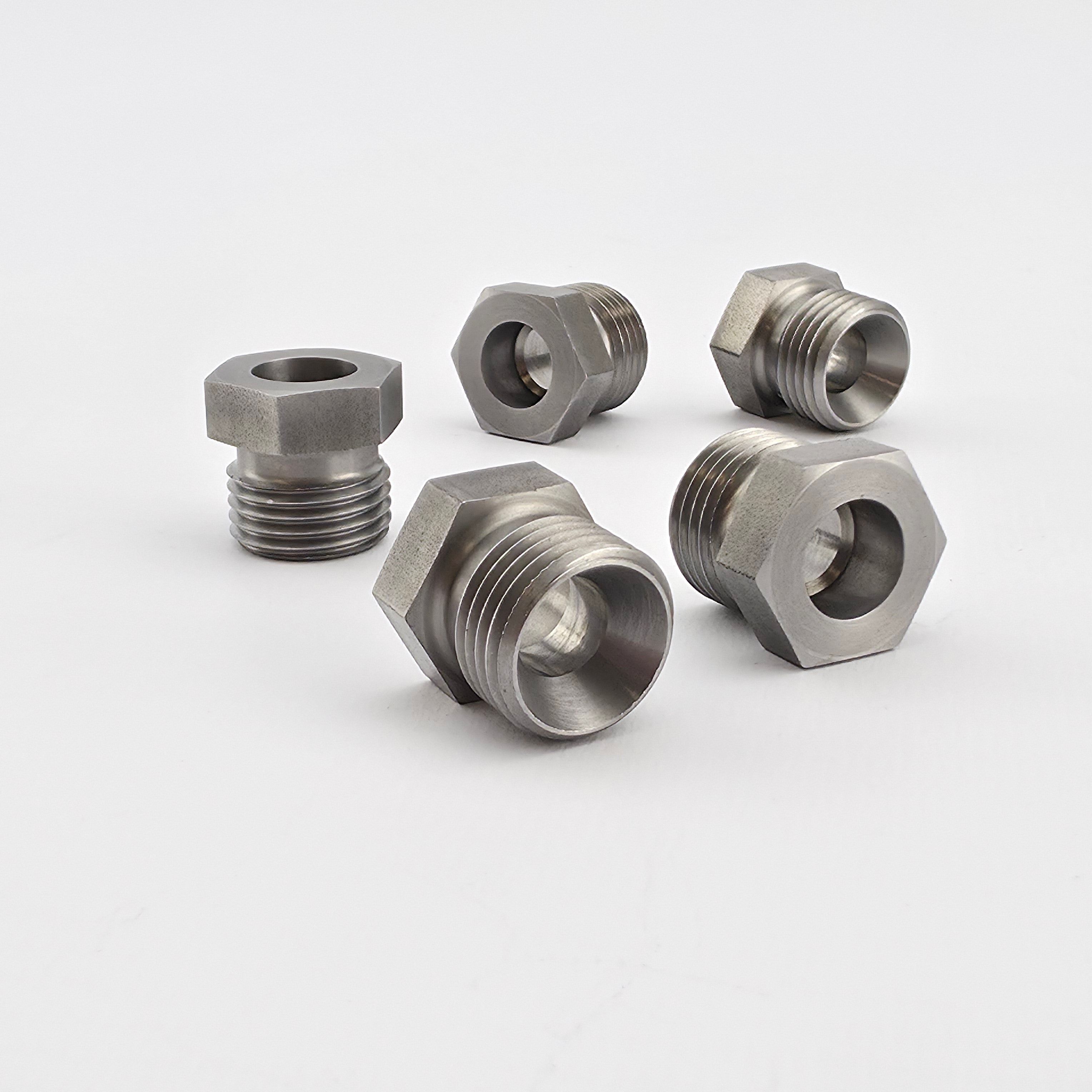 Externally Threaded Solder Fitting | 60°