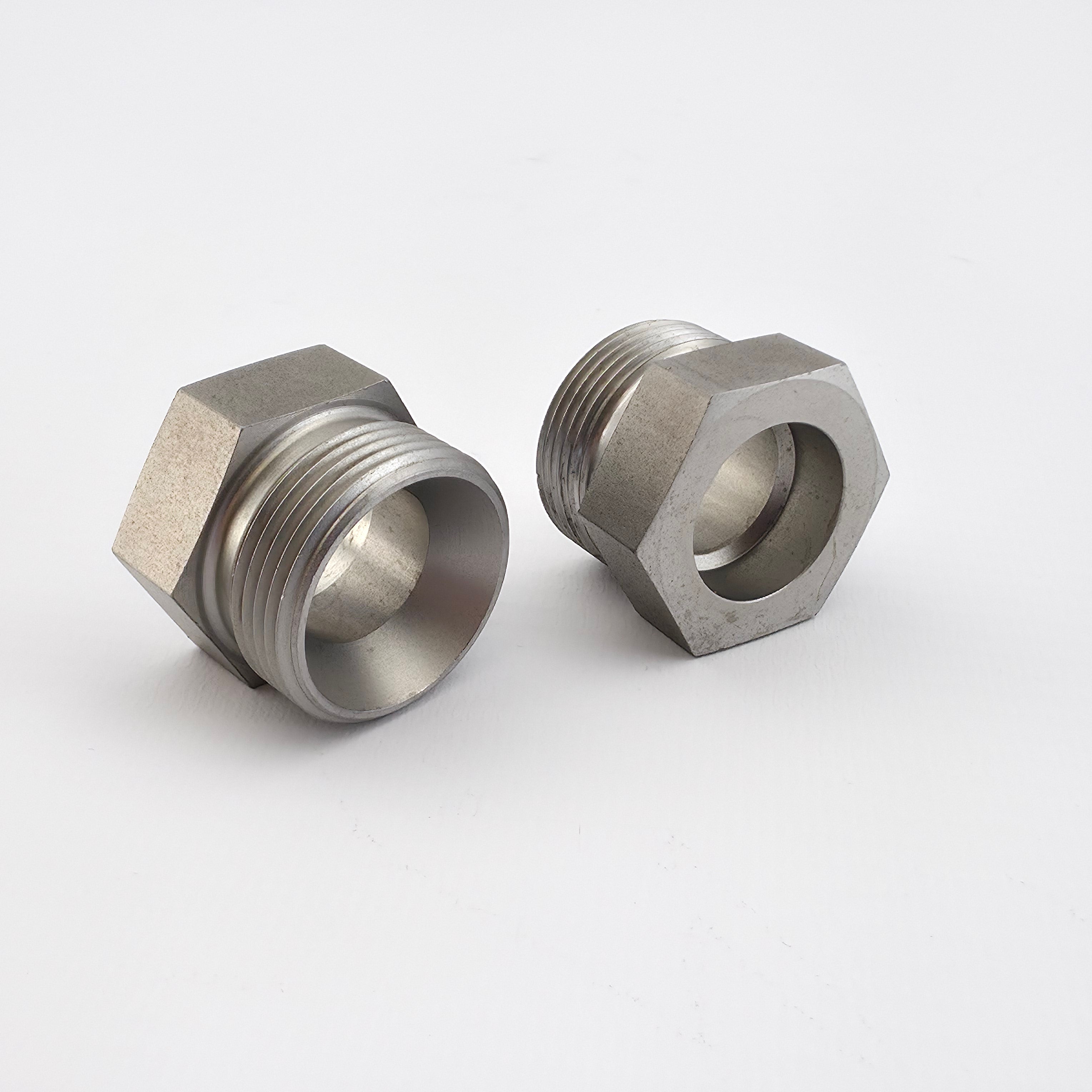 Externally Threaded Solder Fitting | 60°