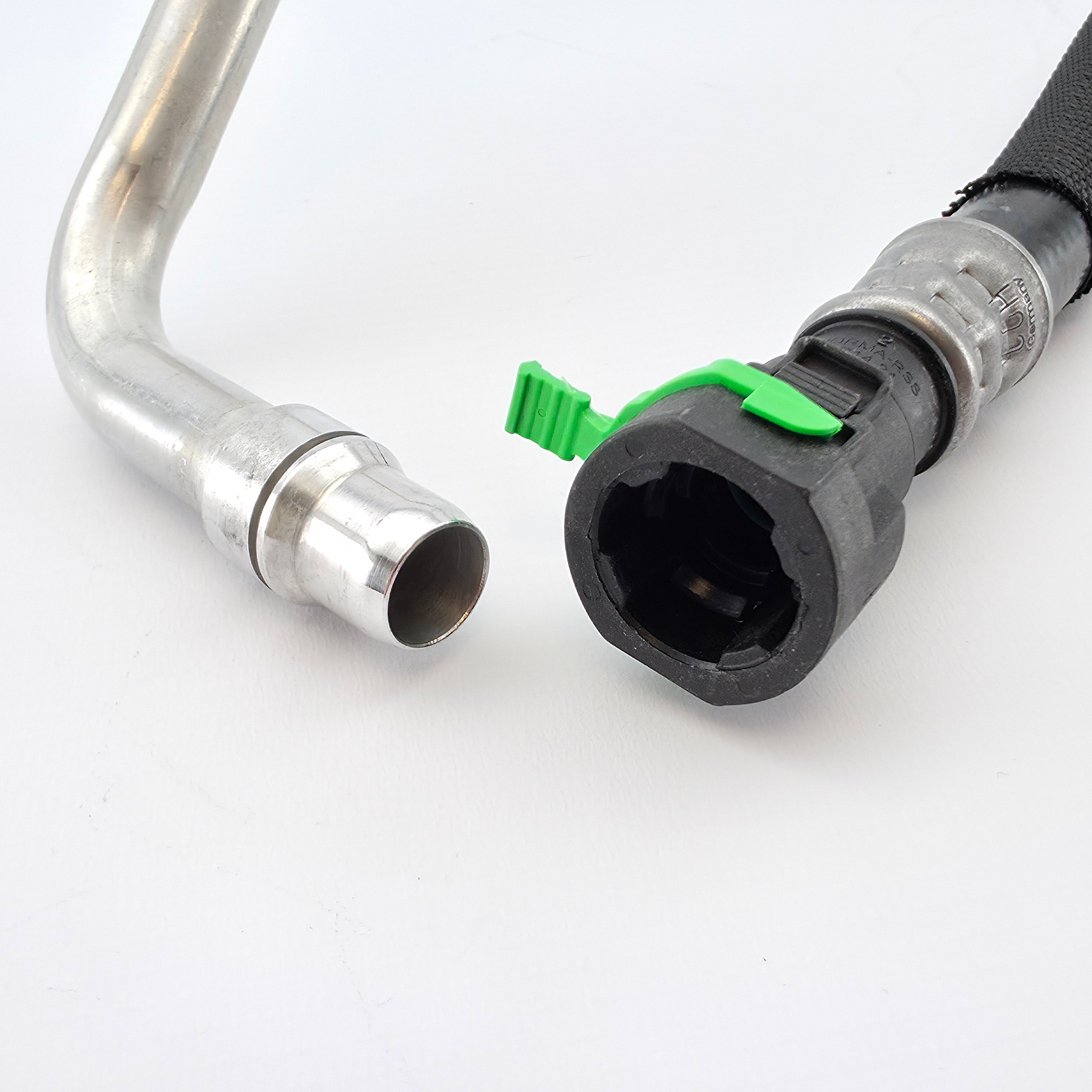 BMW Oil cooling pipe outlet 17222284219